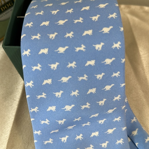 Bird Dog Bay Silk Tie DOGS ON THE RUN, Blue NIB  Tags! - Picture 5 of 6